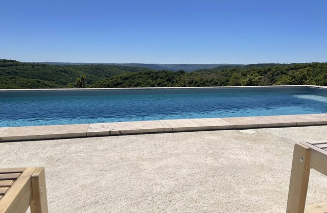 STANDING HOUSE, PANORAMIQUE VIEW in CAHORS