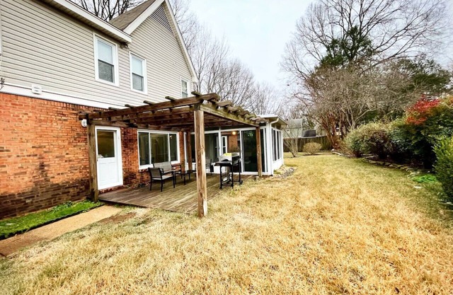 Luxury House Perfect for Family WKND! Game room!