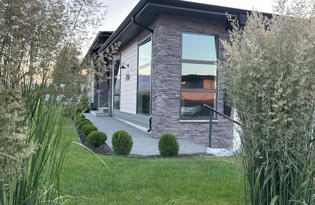 Luxury in LakeView Heights West Kelowna