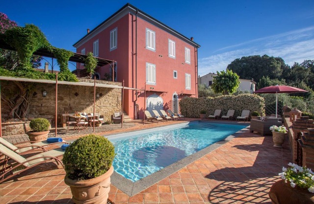 Luxuriöse Villa aus dem Mittelalter im Herzen der Toskana