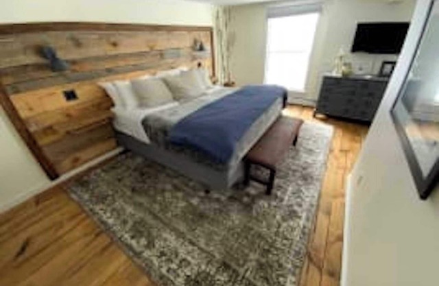 Luxury King Suite, Living Room w/sofa bed and jacuzzi tub