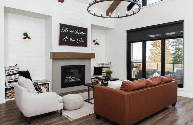 Luxury Lake house in Meridian Beach