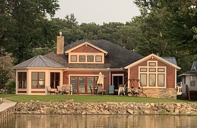 Luxury Lake House