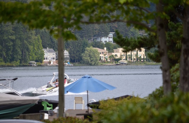 Luxury Lakefront MS Corporate Apartment