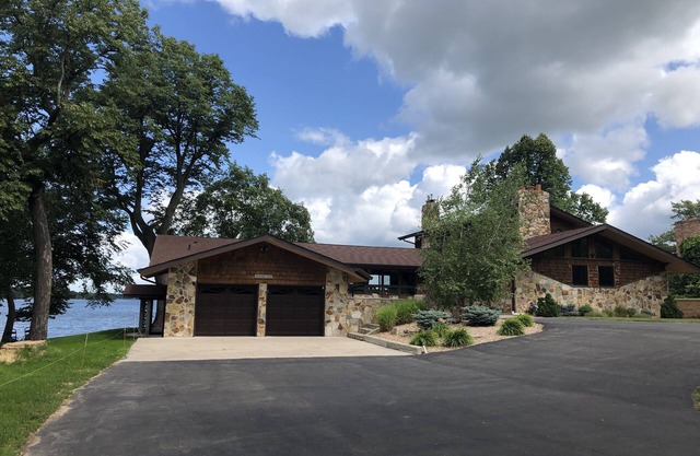 Alexandria's Finest Luxury Reunion Lodge - 8 Schlafzimmer