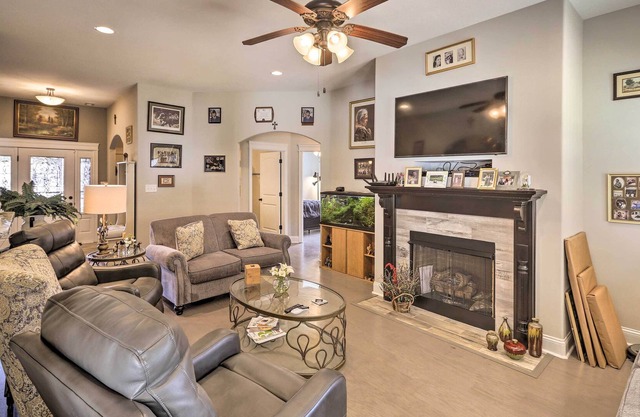 NEU! Luxe Cottage für Gruppen: 30 Minuten nach Nashville!