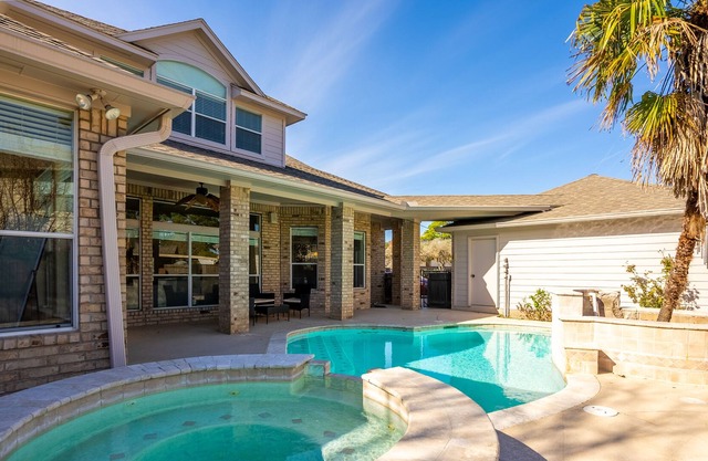Luxury Leisure Spacious/Pool/Golf Course/Central