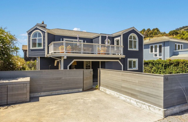 Luxury Living at the Beach