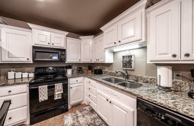 ◈ Luxury Living Duplex B ◈ 4BR/3BA ◈South Lubbock◈