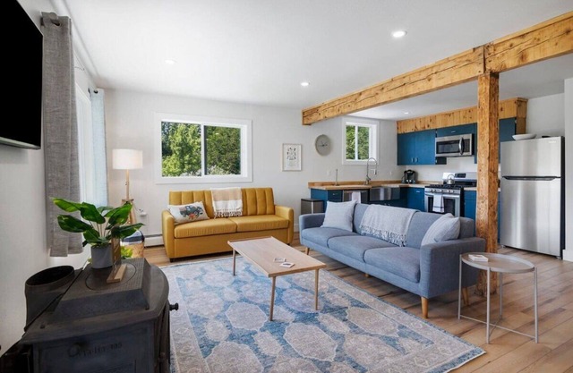 Luxury Living Space|Gorgeous Mountain Views
