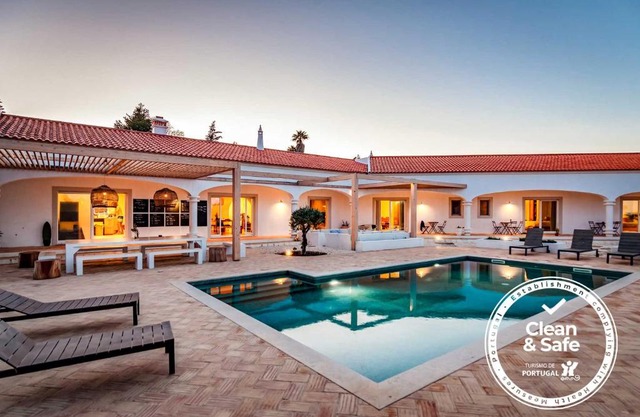 Luxury Lodge in outskirts of Lagos