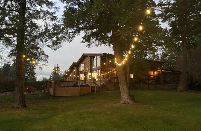 Luxury Log Home Retreat