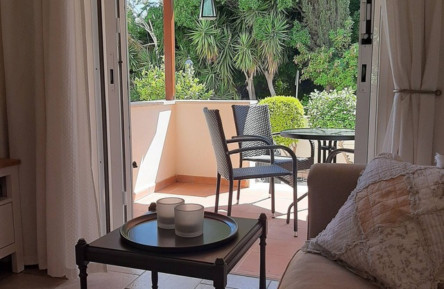 Luxury Maisonette 250m from the beach.