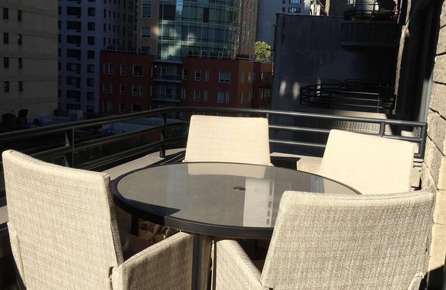 * Luxus * Midtown Manhattan. 24-Stunden-Concierge. Gehen Sie zur U-Bahn / Restaurants. W-lan