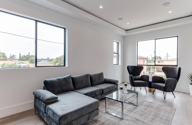 Luxury Modern 4 bedroom with Rooftop Deck #6
