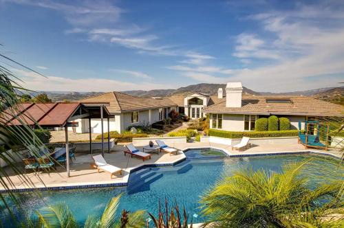 Luxury Modern Chateau near wineries & beaches