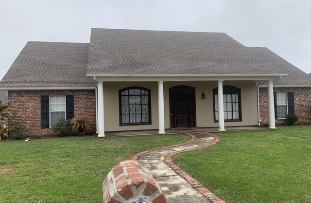 Luxury, modern, homely, near city center