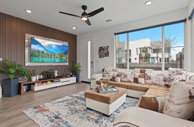 Luxury Modern Prime 3/2 Brand New Home Near Ontario Airport