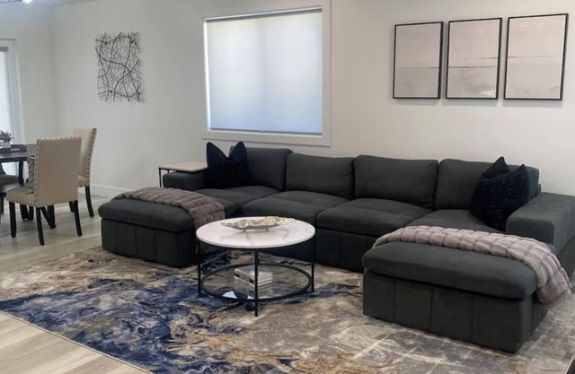 Luxury Modern Space B 2-bedroom townhome in Burley with all the amenities.