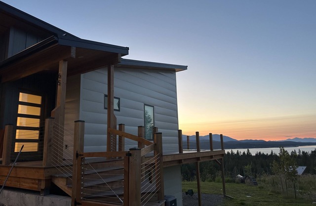 Luxury modern villa near Marina on Lake Koocanusa