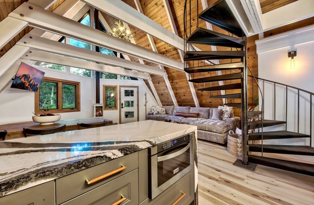 Luxury Mountain A-frame Escape LX04