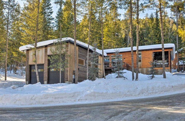 Luxury Mountainside Chalet - 35 Mins from Jackson, WY