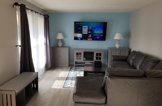 **Luxury** - Newly Renovated 3 BR Oasis - Canton/Plymouth/Ann Arbor