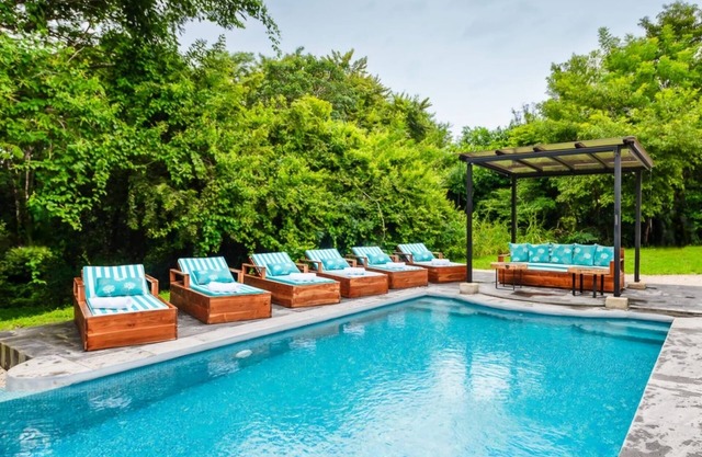 Luxury Oasis for Groups & Families Hacienda Pinilla