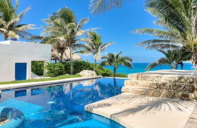 Luxury Ocean Front Villa, 6BR (12 Personen) Frühstück beinhaltet + Infinity-Pool