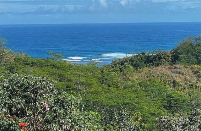 Luxury Ocean View Townhouse; 2,864SqFt; 3 Bedroom; 3-1/2 Bath; 3 community pools