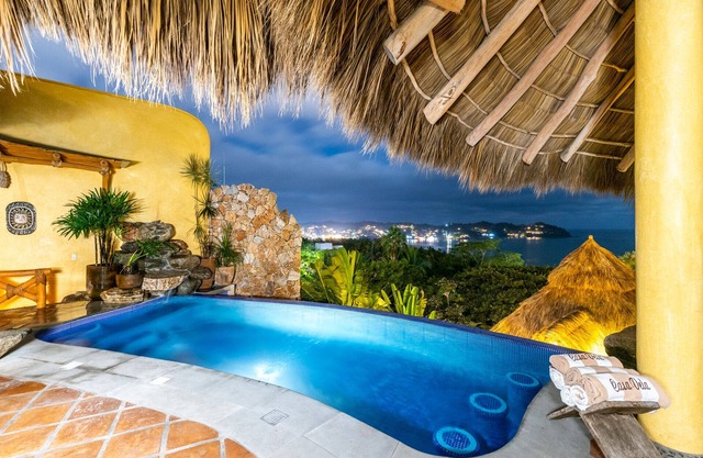 Tropische Luxusvilla mit Meerblick - Juni, Juli, Aug. Sommer Specials verfügbar!