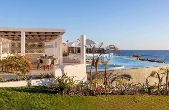 Luxury Oceanfront Condo+Jacuzzi