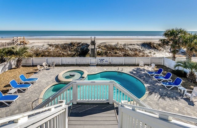 Die Palmen (früher "Southern Exposure") Luxus Oceanfront w Pool & Whirlpool