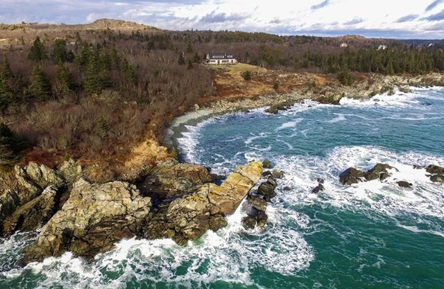 Extravagantes Ocean Estate an der zerklüfteten Küste von Downeast Maine