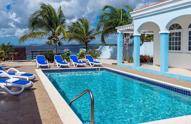 Luxuriöse Villa am Meer, voll klimatisierter Privatpool, direkter Zugang zum Meer, großartiges Tauchen