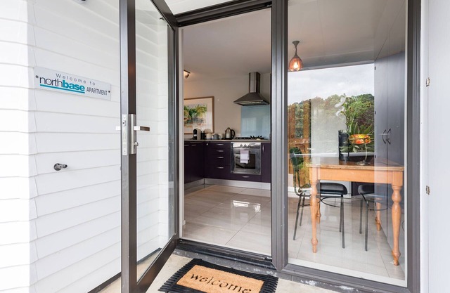 Northbase Luxus Apartment mit Funky Cabin