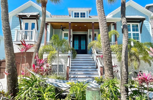 Luxury Paradise in Pass-a-Grille