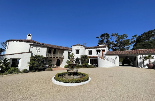 Luxus Pebble Beach 3 Minuten zur Lodge!