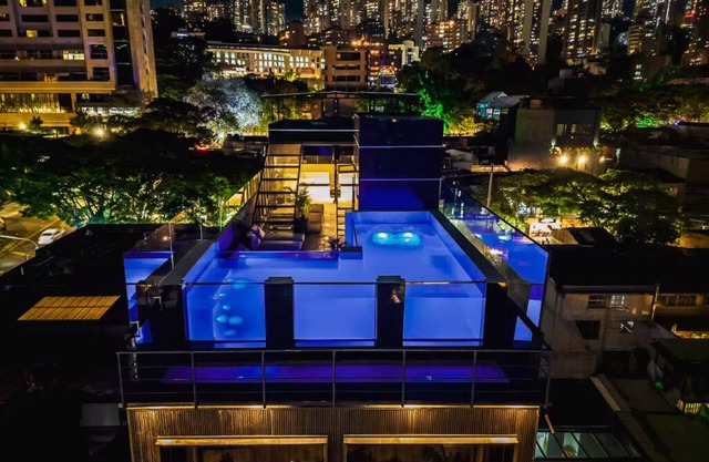Luxury Penthouse 2 Pools 14-bedroom Parque Lleras Medellín Stunning city views