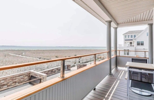 Luxury Penthouse Condo only steps away from Pine Point Beach