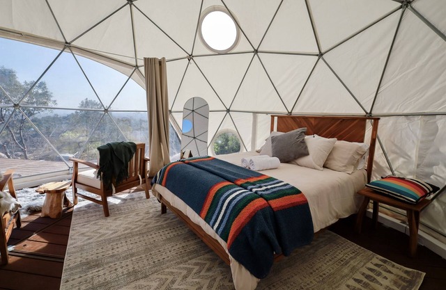 Luxury Dome Glamping at Splitrock Valley