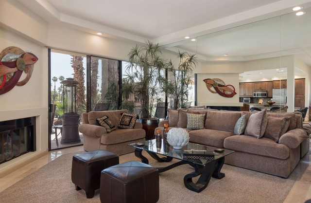 LUXURY "Premium Upgraded" PALM DESERT CA