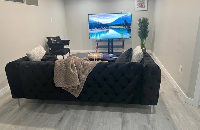 Luxury Private Suite