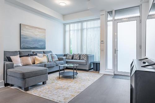 Luxury Properties close to Rogers Center in Toronto Downtown Core