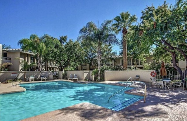 *Luxury/ Relax/ Secluded/ Walk to Everything/ Golf