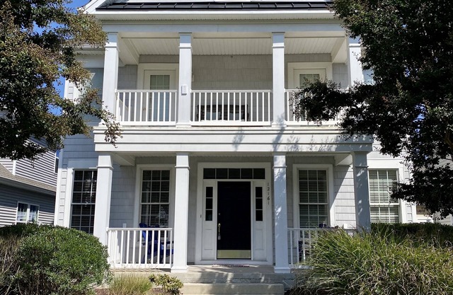 Luxury Resort Haus W / Frei- & Hallenbäder; Resort mit Blick auf Assateague Insel!