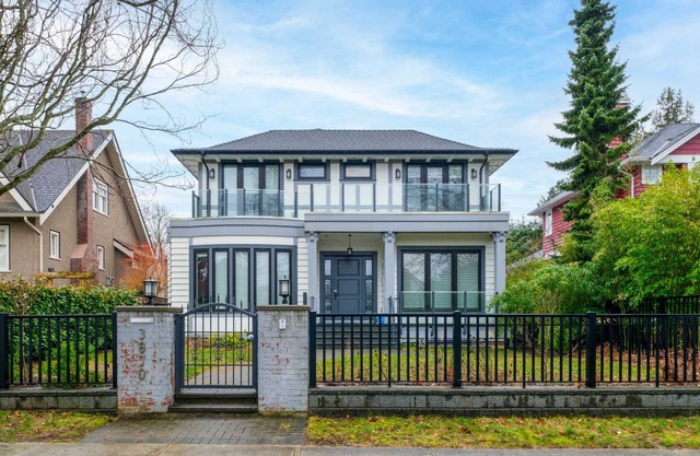 Luxury Retreat in Vancouver’s Dunbar Neighborhood