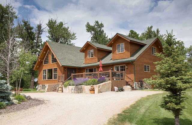 Luxus Riverfront Lodge Mit Beartooth Berge - Ski in Red Lodge