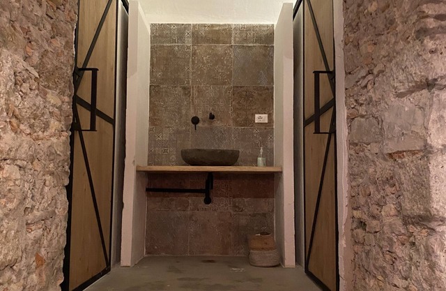 Luxury room in old winecellar