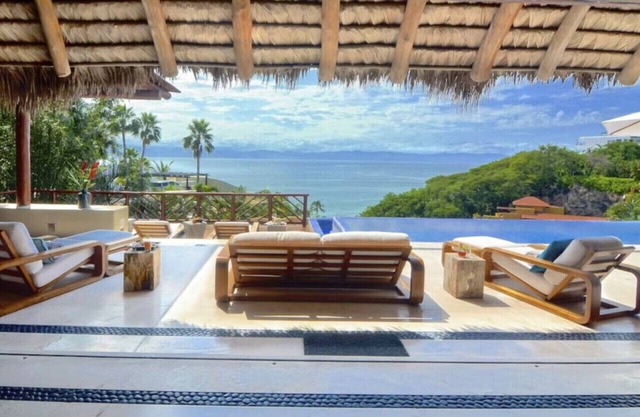 Luxury staffed villa with access to beach